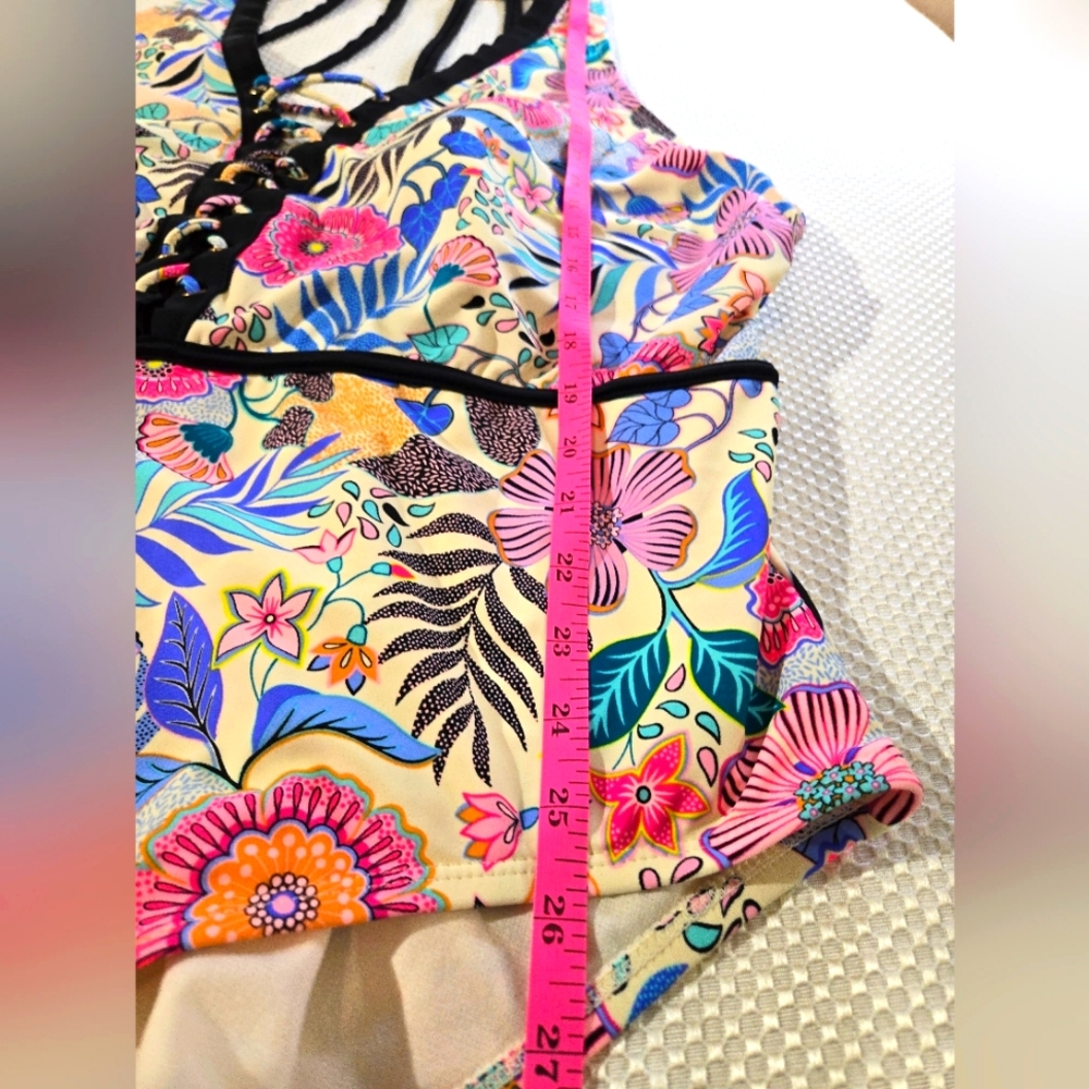 Time & Tru One Piece Bathing Suit Size  3X (24W-26W) Floral Print Sexy Design - Picture 7 of 7